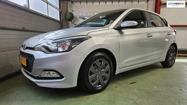 Photo 1 : Hyundai I20 2017 Petrol