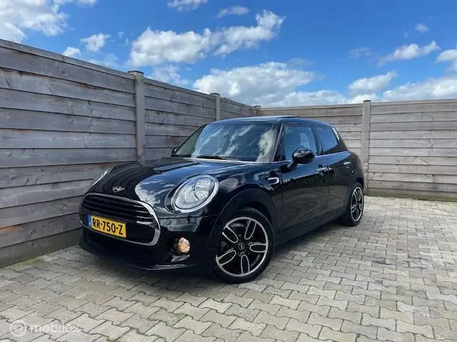 Photo 1 : Mini Cooper 2018 Petrol