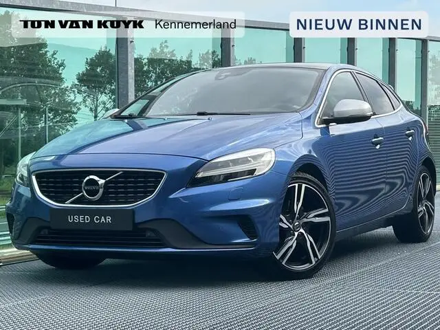 Photo 1 : Volvo V40 2016 Essence