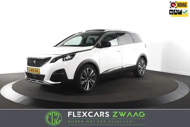 Photo 1 : Peugeot 5008 2019 Essence