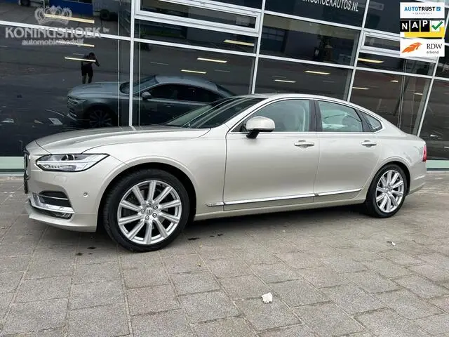 Photo 1 : Volvo S90 2016 Essence