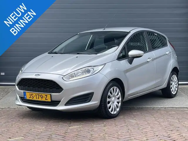 Photo 1 : Ford Fiesta 2016 Petrol