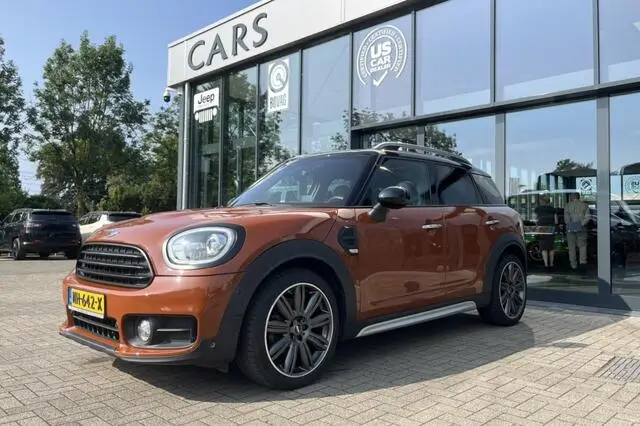 Photo 1 : Mini Countryman 2017 Essence