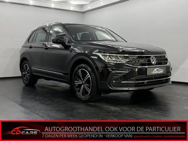 Photo 1 : Volkswagen Tiguan 2022 Essence