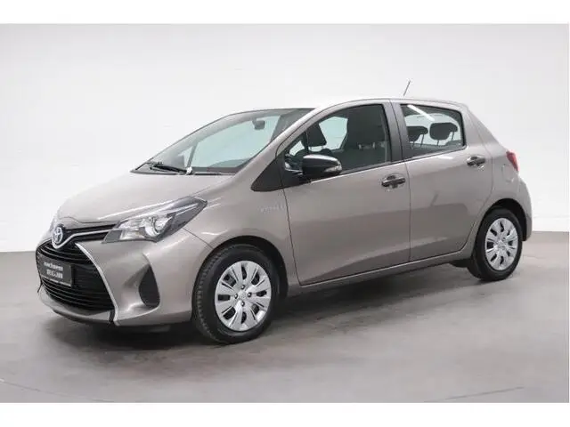 Photo 1 : Toyota Yaris 2015 Hybride