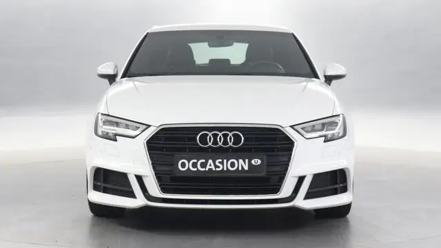 Photo 1 : Audi A3 2019 Essence