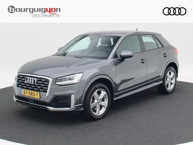 Photo 1 : Audi Q2 2017 Petrol