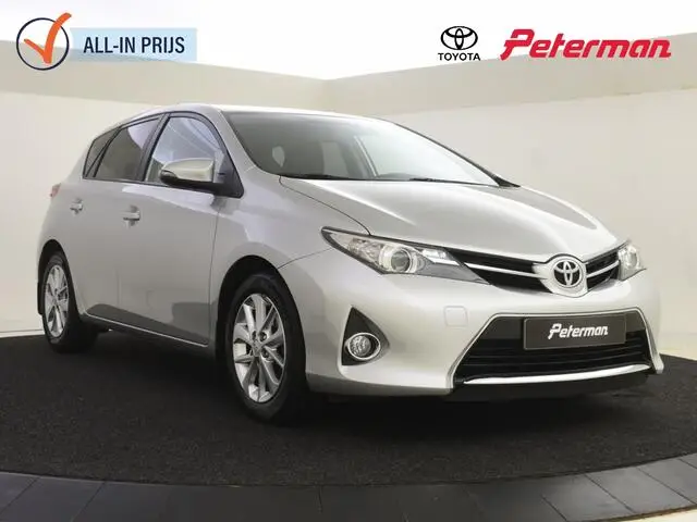 Photo 1 : Toyota Auris 2015 Essence