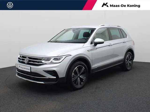 Photo 1 : Volkswagen Tiguan 2023 Essence