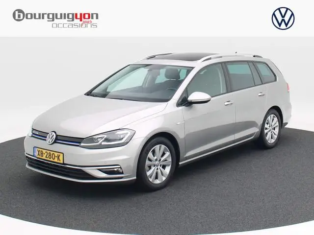 Photo 1 : Volkswagen Golf 2018 Petrol