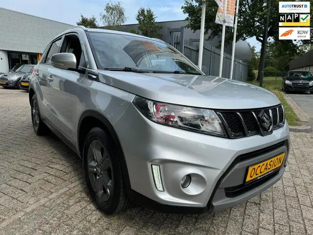 Photo 1 : Suzuki Vitara 2017 Essence