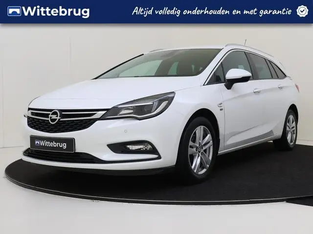 Photo 1 : Opel Astra 2019 Essence