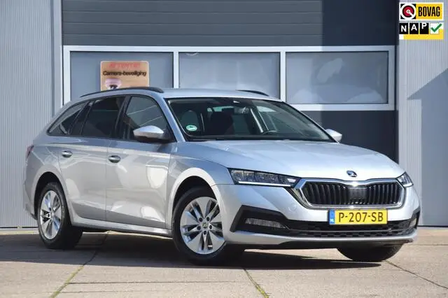 Photo 1 : Skoda Octavia 2022 Essence