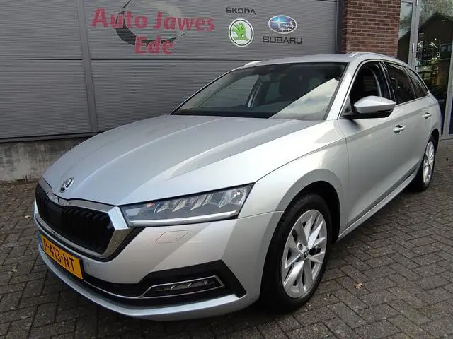 Photo 1 : Skoda Octavia 2022 Essence