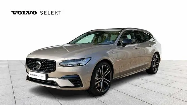 Photo 1 : Volvo V90 2023 Non renseigné