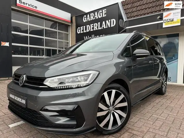 Photo 1 : Volkswagen Touran 2019 Petrol