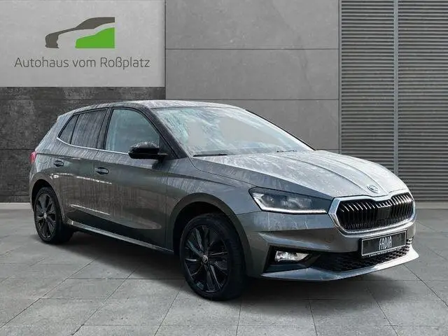 Photo 1 : Skoda Fabia 2022 Petrol