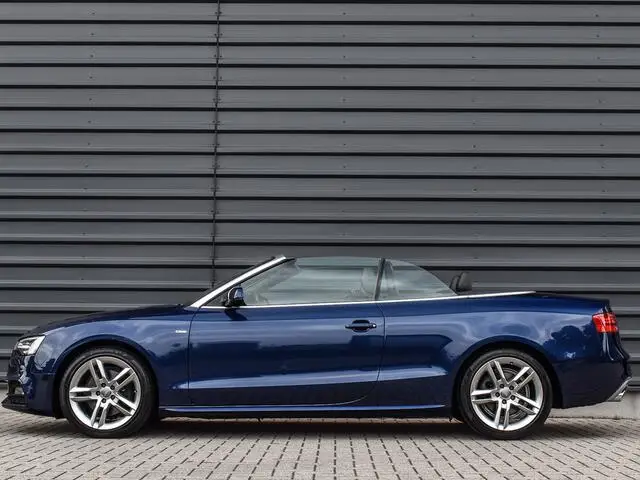 Photo 1 : Audi A5 2016 Petrol