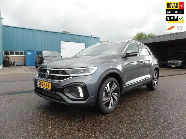 Photo 1 : Volkswagen T-roc 2024 Essence