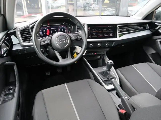 Photo 1 : Audi A1 2020 Essence