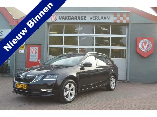 Photo 1 : Skoda Octavia 2019 Petrol