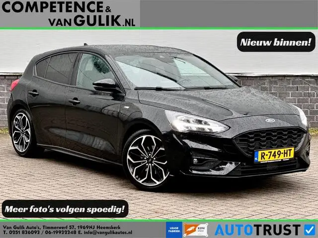 Photo 1 : Ford Focus 2018 Petrol