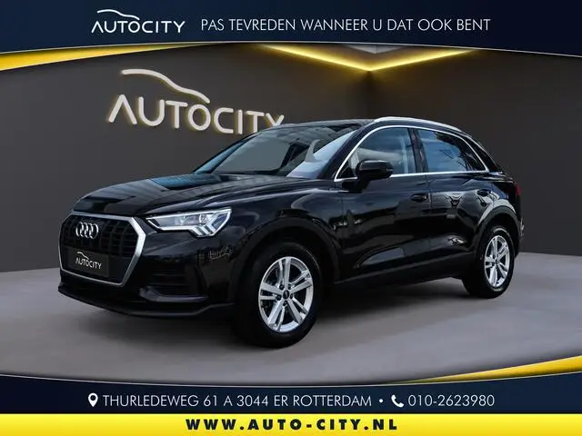 Photo 1 : Audi Q3 2022 Essence