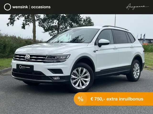 Photo 1 : Volkswagen Tiguan 2021 Essence