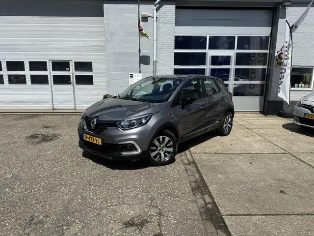 Photo 1 : Renault Captur 2019 Petrol