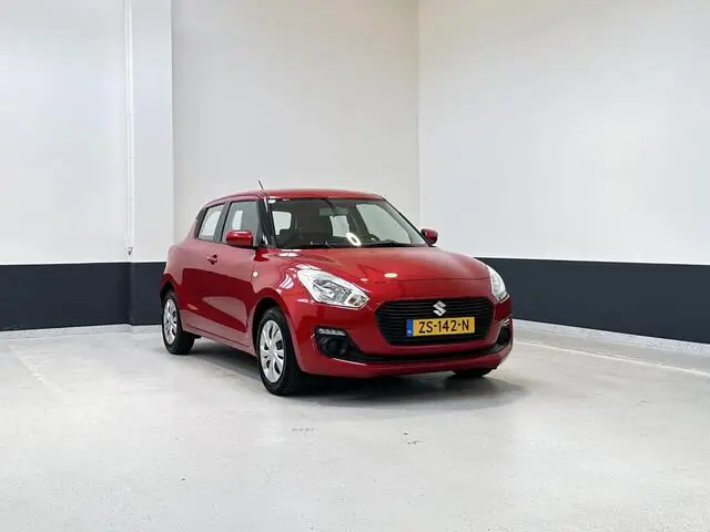 Photo 1 : Suzuki Swift 2019 Essence