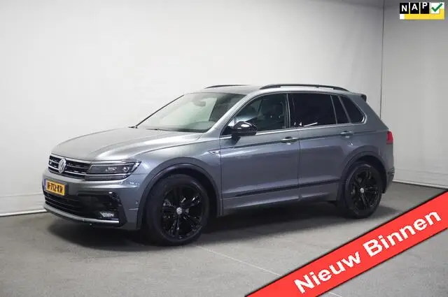 Photo 1 : Volkswagen Tiguan 2020 Essence