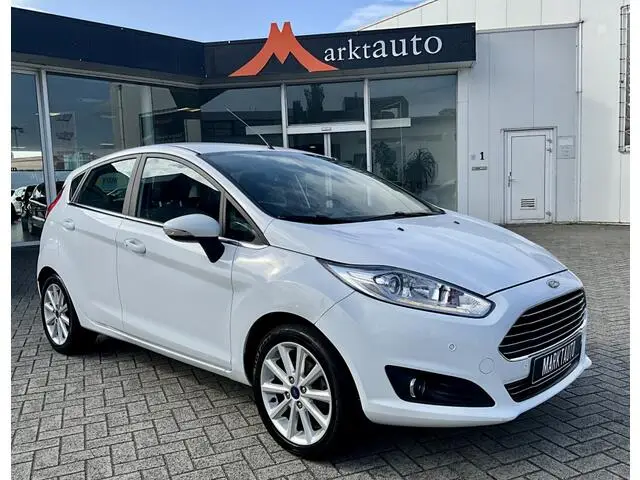 Photo 1 : Ford Fiesta 2015 Petrol