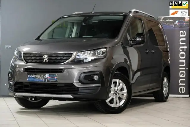 Photo 1 : Peugeot Rifter 2022 Essence