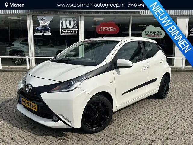 Photo 1 : Toyota Aygo 2015 Petrol