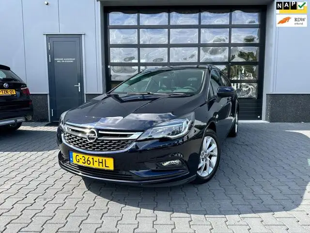 Photo 1 : Opel Astra 2019 Essence