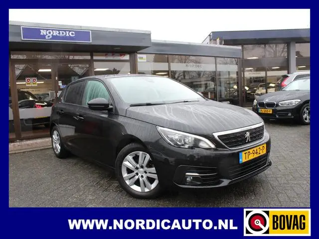 Photo 1 : Peugeot 308 2018 Petrol