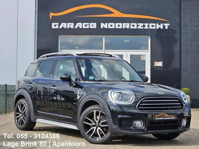 Photo 1 : Mini Countryman 2018 Essence