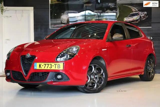 Photo 1 : Alfa Romeo Giulietta 2016 Essence