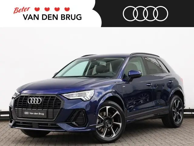 Photo 1 : Audi Q3 2023 Hybrid