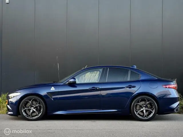 Photo 1 : Alfa Romeo Giulia 2017 Essence