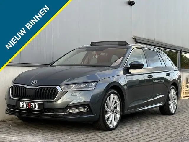 Photo 1 : Skoda Octavia 2021 Hybrid