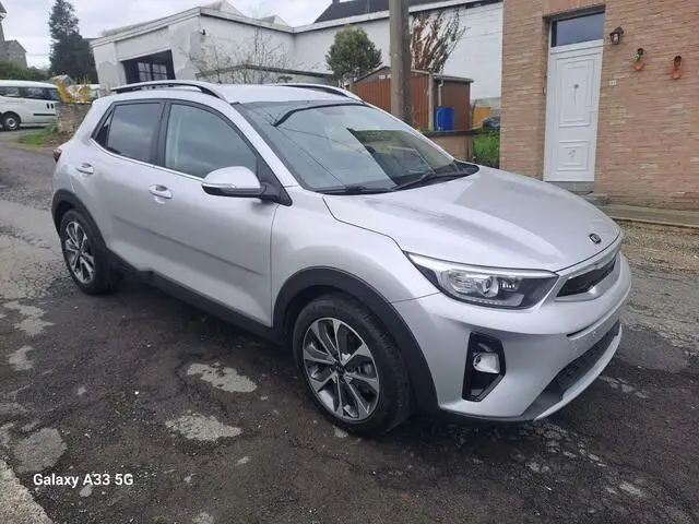 Photo 1 : Kia Stonic 2019 Petrol