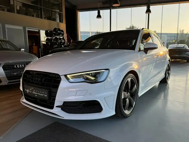 Photo 1 : Audi A3 2015 Essence