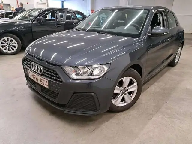 Photo 1 : Audi A1 2019 Essence