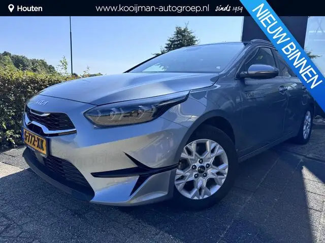 Photo 1 : Kia Ceed 2023 Petrol