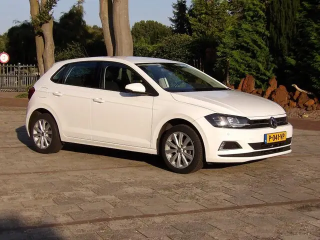 Photo 1 : Volkswagen Polo 2019 Petrol