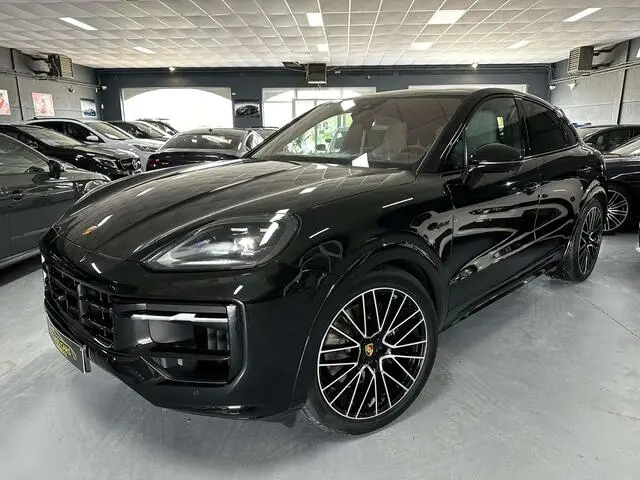 Photo 1 : Porsche Cayenne 2024 Non renseigné