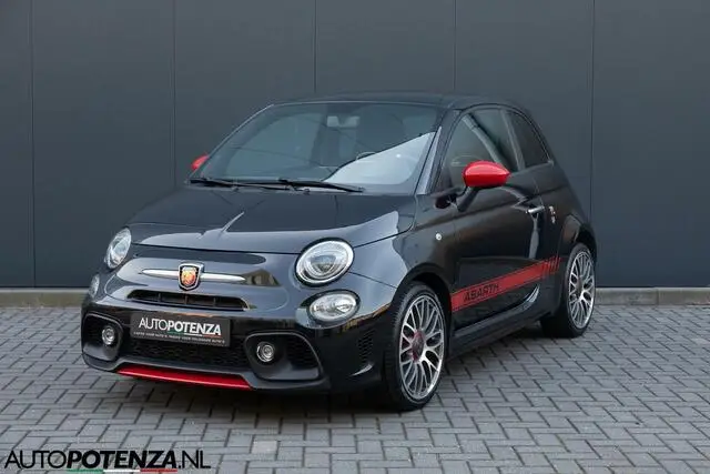 Photo 1 : Abarth 500 2017 Petrol