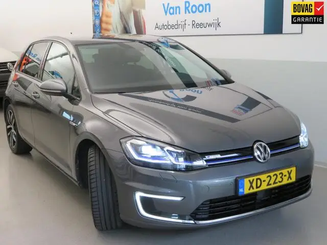 Photo 1 : Volkswagen Golf 2019 Electric