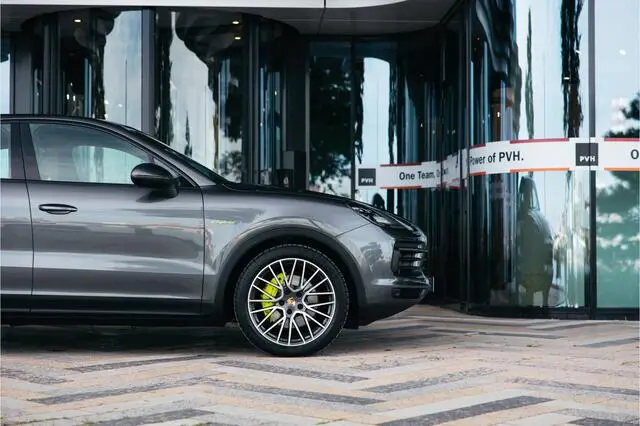 Photo 1 : Porsche Cayenne 2021 Hybrid